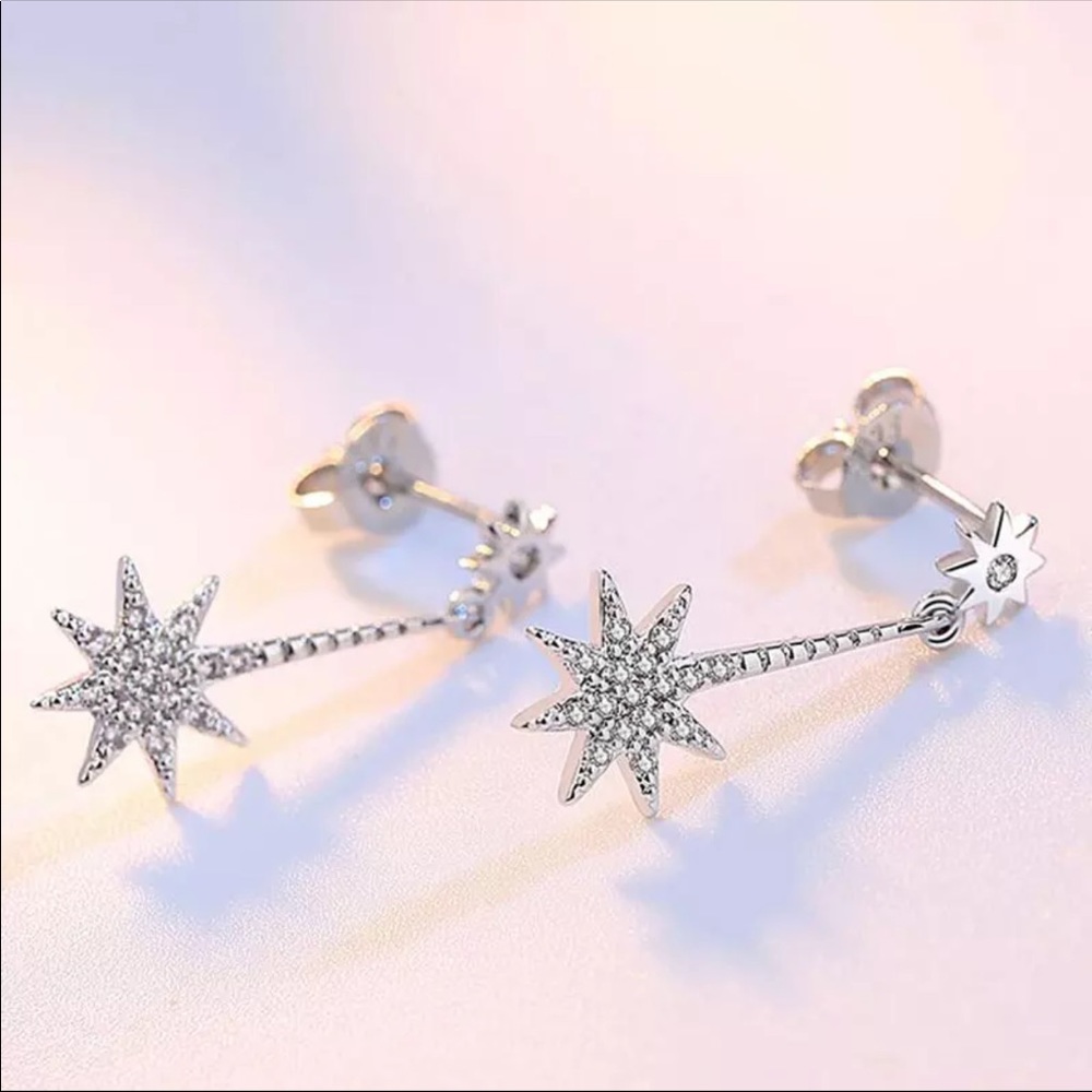 🌟 Sterling Silver 925 CZ Star 🌟 Stud Earrings - Picture 2 of 5